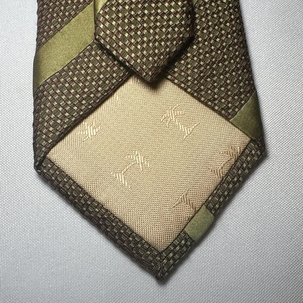 Tommy Bahama Olive and Chocolate Men's Silk Tie